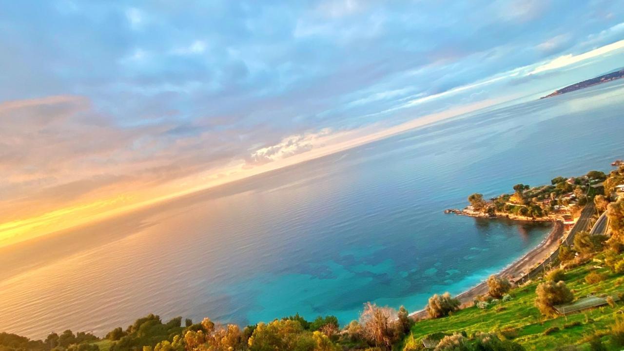 Kiss Of Sea - Balzi Rossi & Baia Beniamin Apartment Ventimiglia Exterior foto