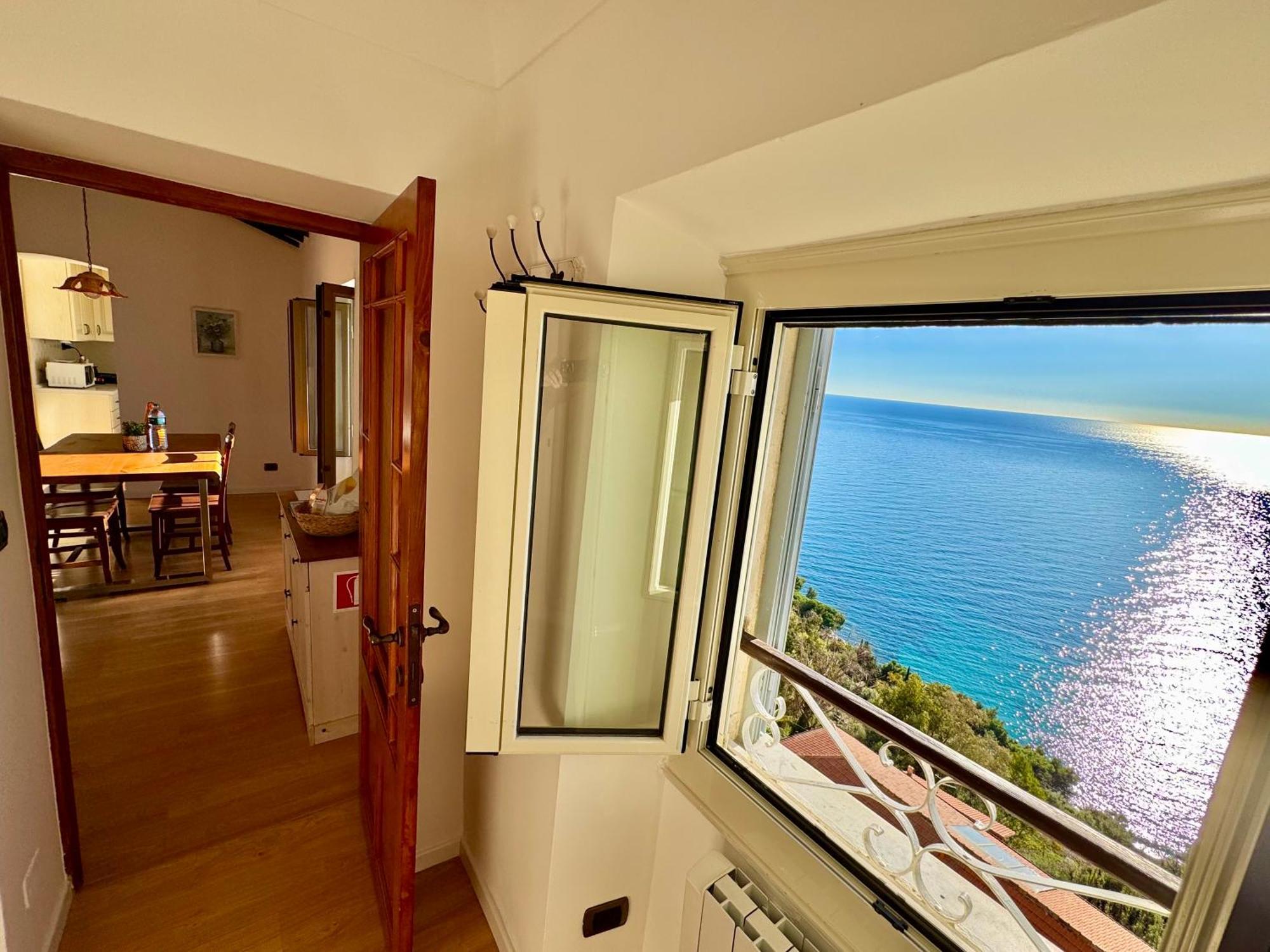 Kiss Of Sea - Balzi Rossi & Baia Beniamin Apartment Ventimiglia Exterior foto